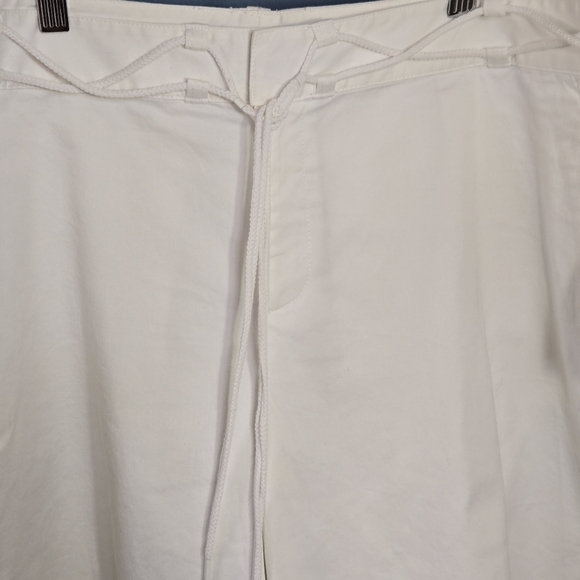 Chaps White Shorts Women's 16 NWT - Picture 3 of 6